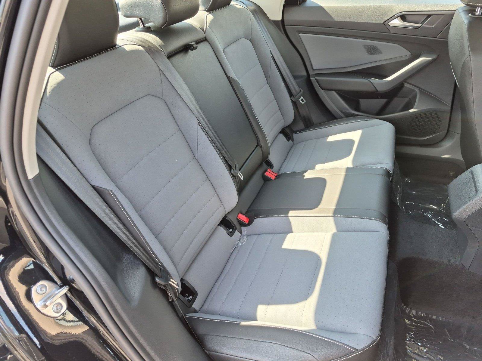 New 2027 Volkswagen Jetta SE FWD image 14