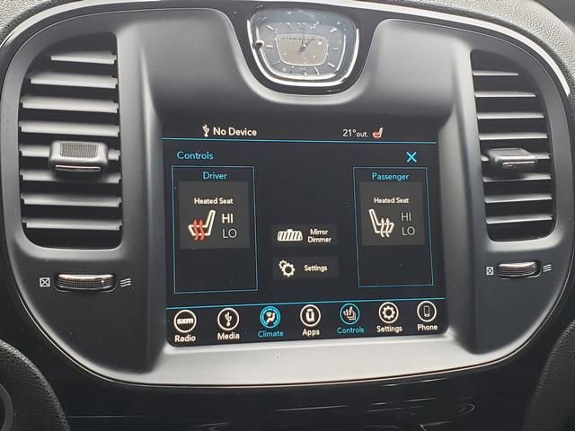 Used 2019 Chrysler 300 S image 22