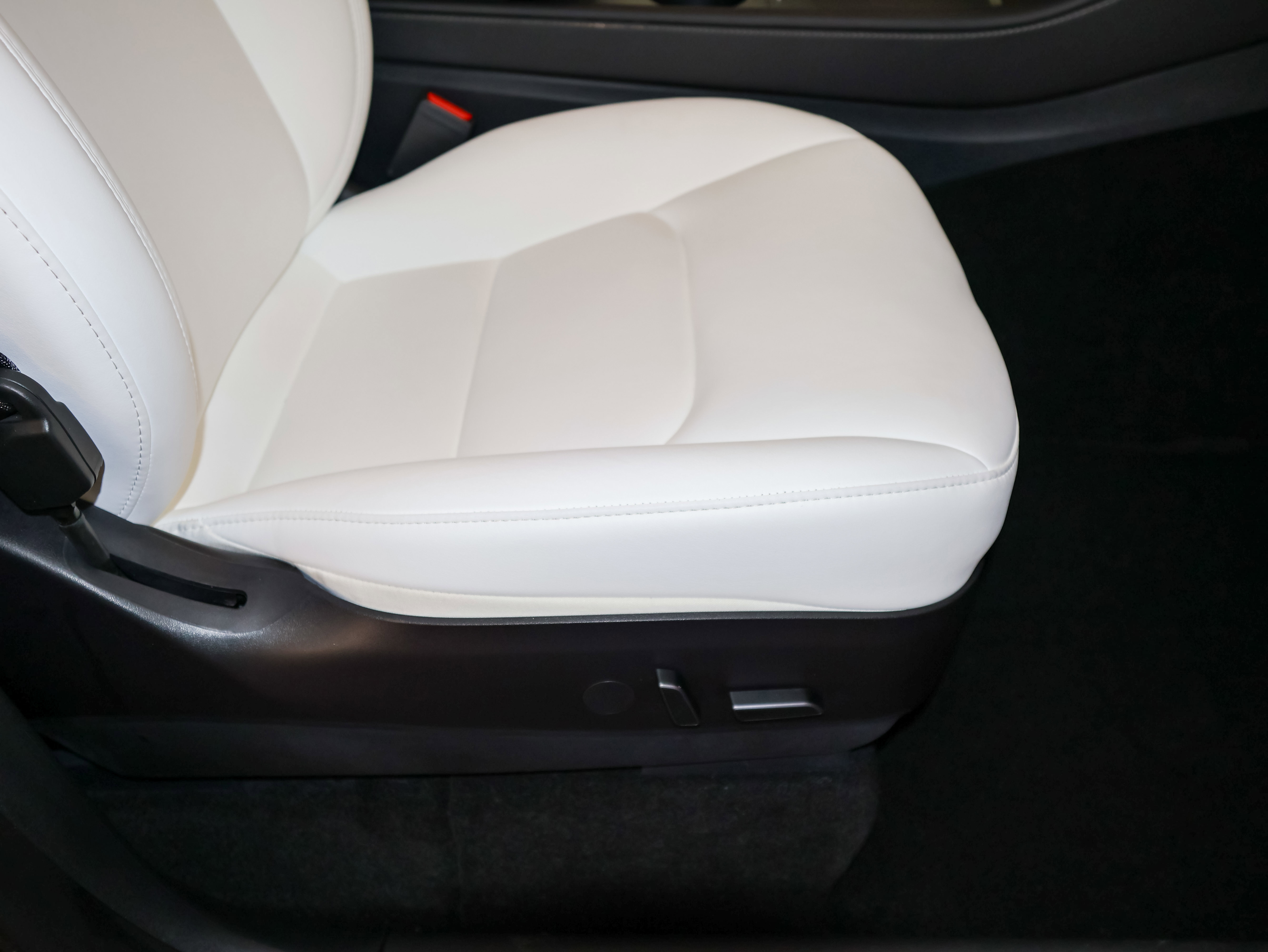 Used 2023 Tesla Model Y Performance AWD/4WD image 52
