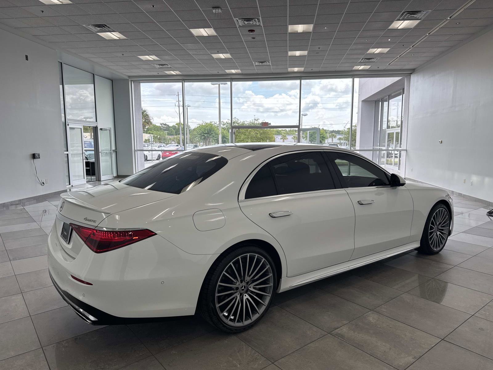 Certified 2024 Mercedes-Benz S 580 4MATIC Sedan image 5