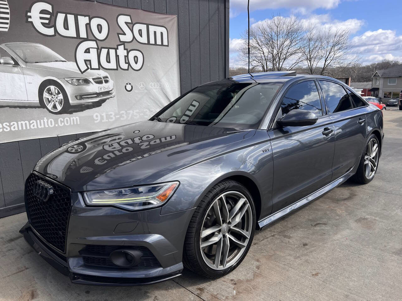 Used 2016 Audi S6 Prestige w/ Prestige Package image 2