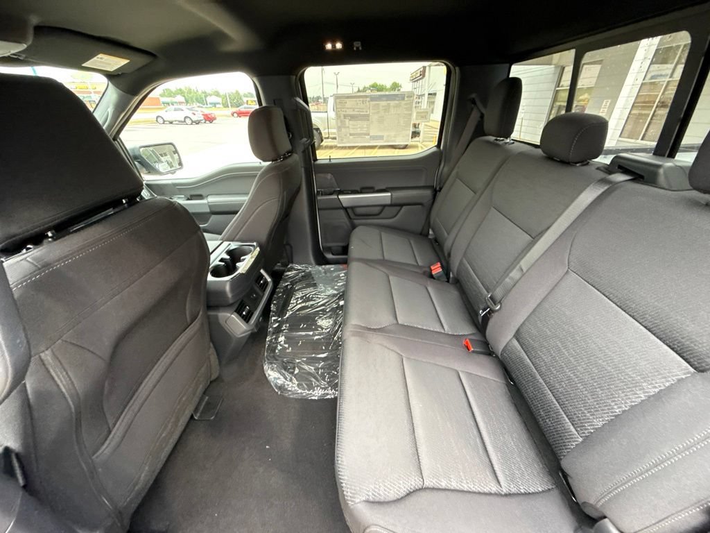 New 2026 Ford F150 XLT w/ Equipment Group 302A MID AWD/4WD image 12