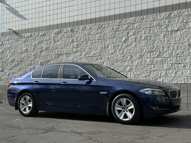 Used 2011 BMW 528i Sedan RWD image 18