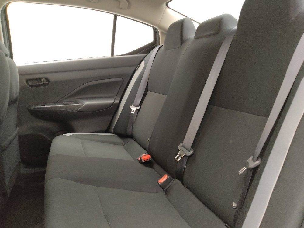 Used 2025 Nissan Versa S w/ Trunk Package image 18