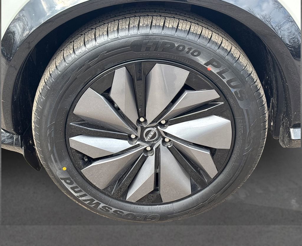 Used 2024 Nissan Ariya AWD image 12