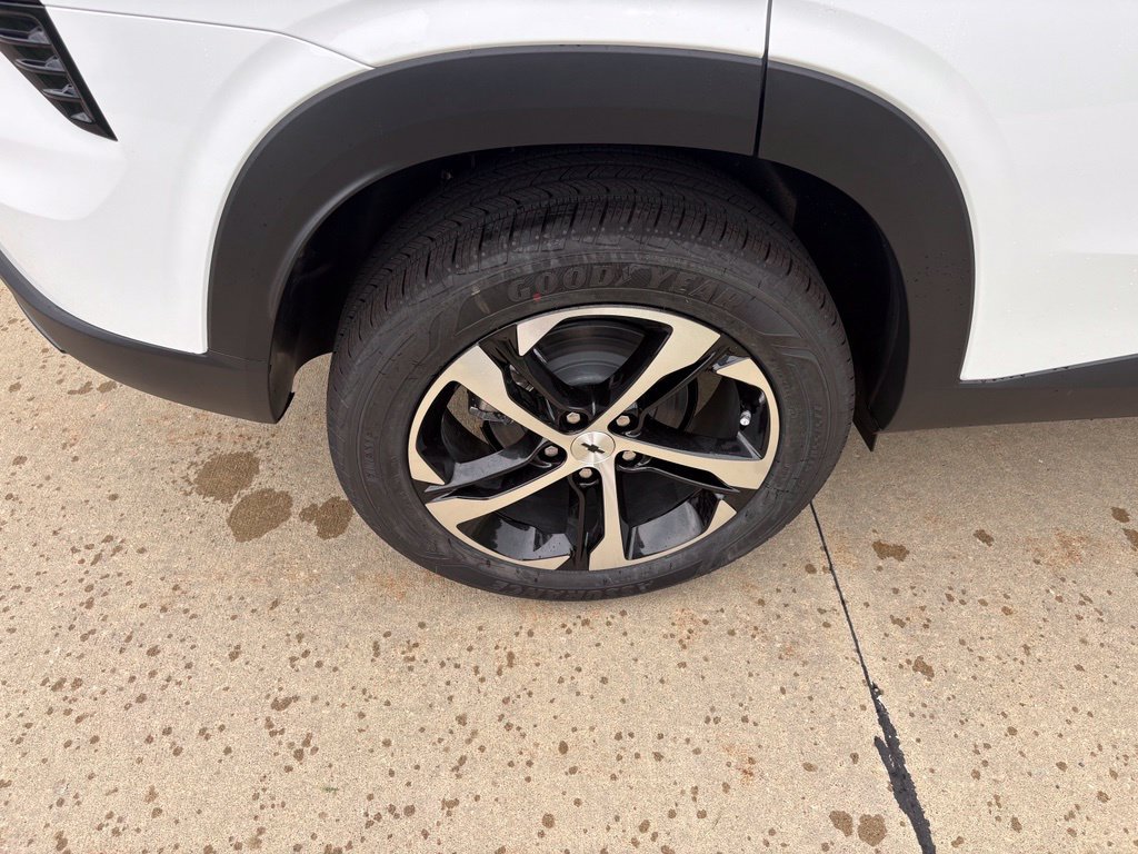 New 2026 Chevrolet Trax RS w/ Sunroof Package FWD image 46