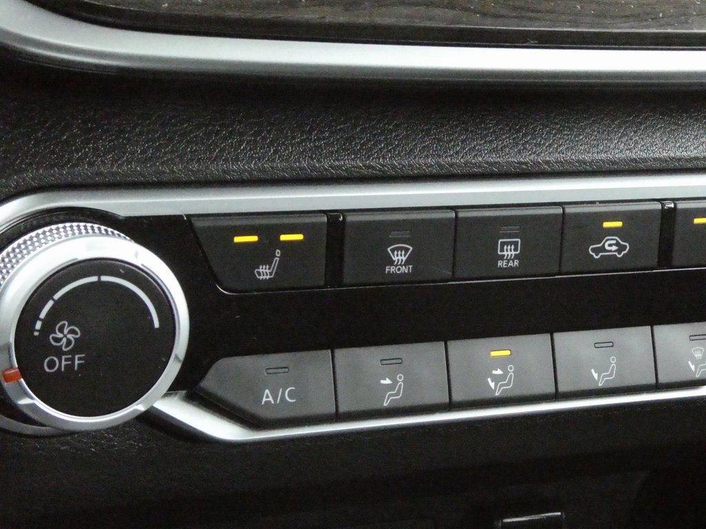 Used 2024 Nissan Altima 2.5 SV w/ SV Premium Package image 14