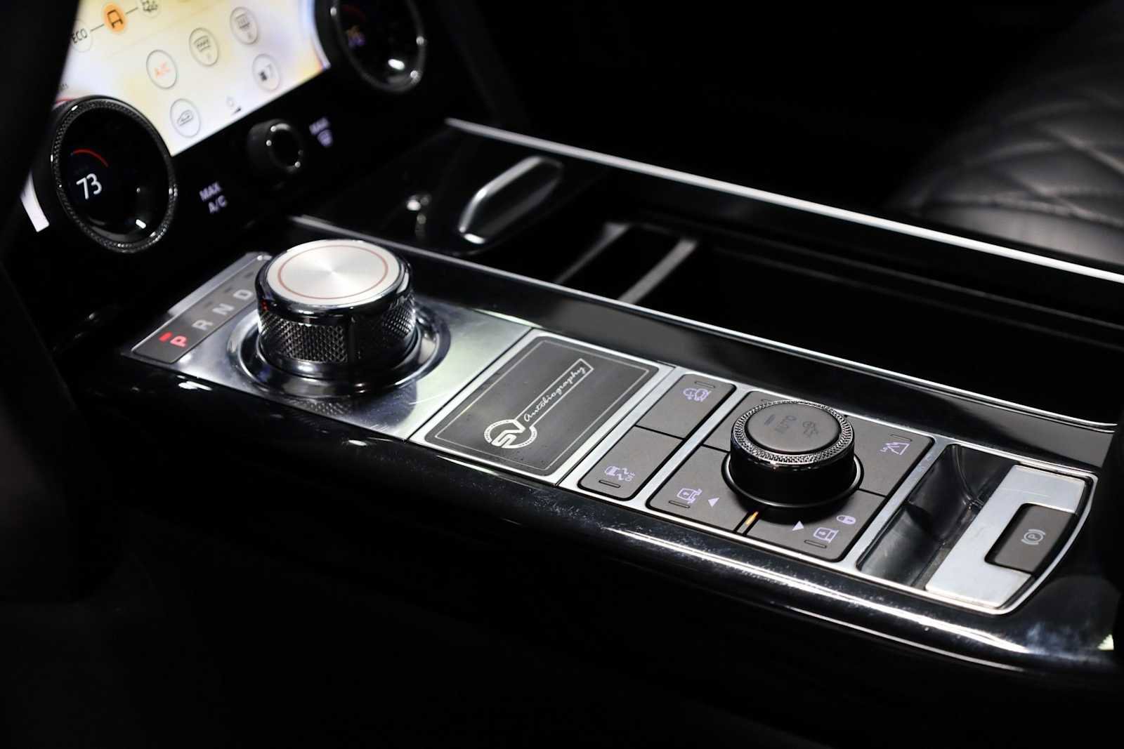 Used 2019 Land Rover Range Rover SV Autobiography Dynamic image 27