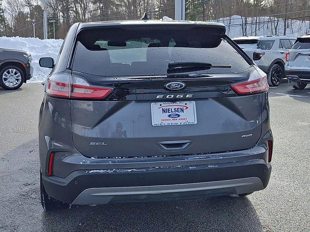 Certified 2024 Ford Edge SEL image 7