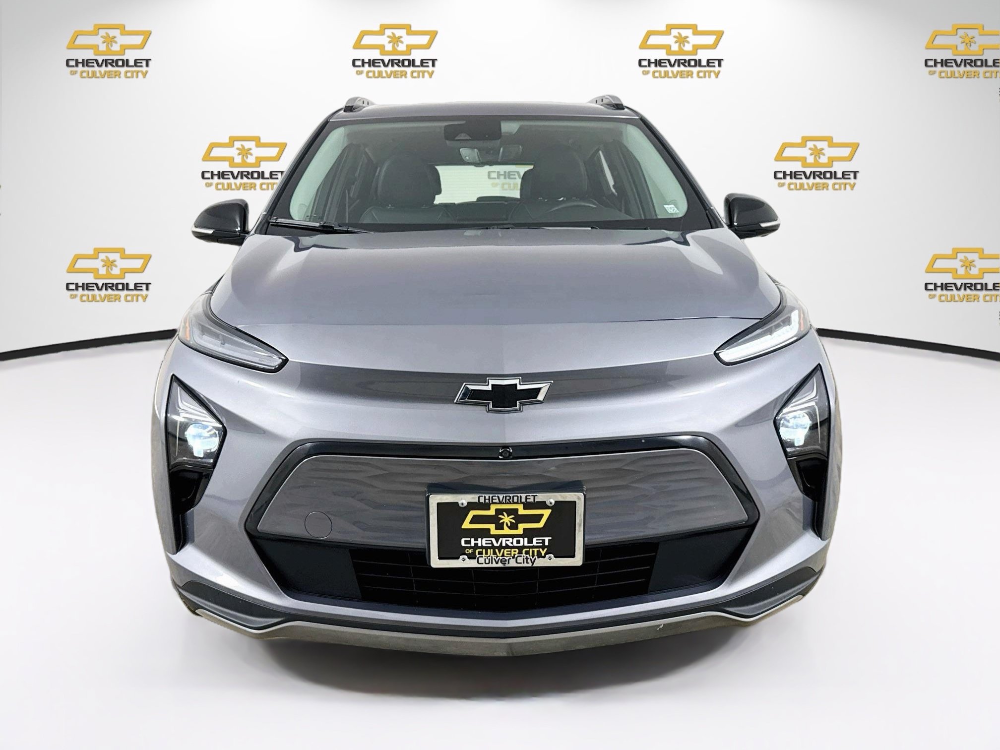 Used 2023 Chevrolet Bolt EUV Premier w/ Super Cruise Package FWD image 2