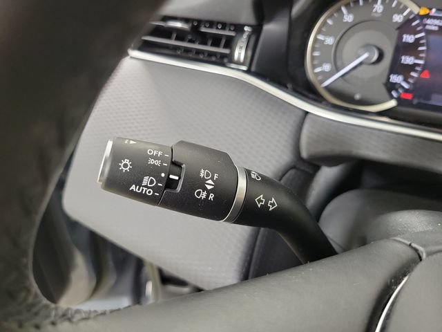 Used 2023 Land Rover Range Rover Evoque S AWD/4WD image 28