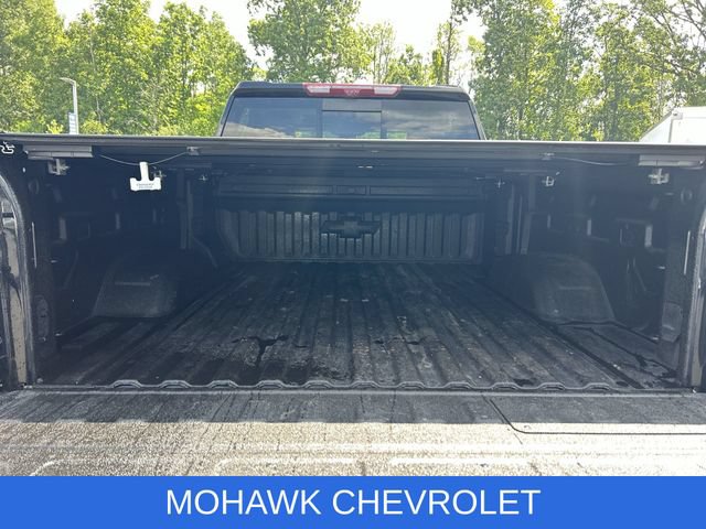 Used 2025 Chevrolet Silverado 2500 LTZ w/ LTZ Convenience Package AWD/4WD image 28