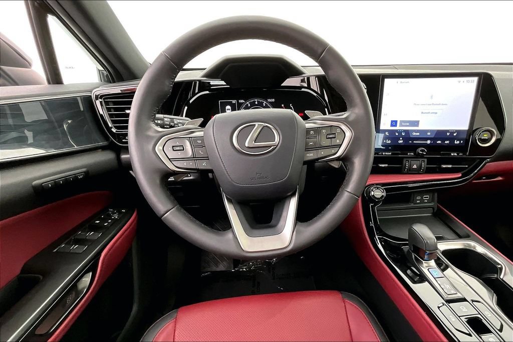 Used 2025 Lexus NX 250 FWD w/ Premium Package image 6