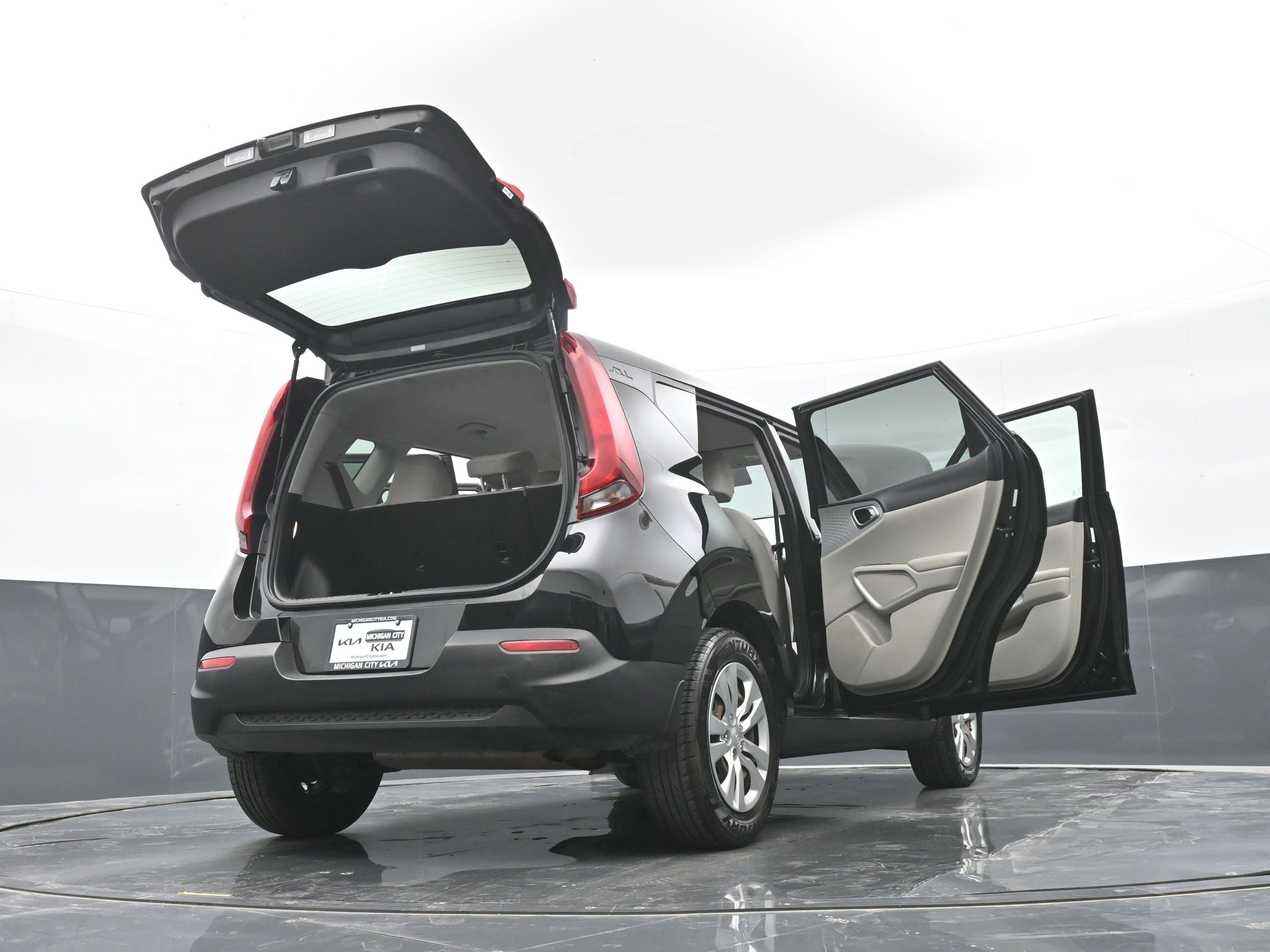 Used 2020 Kia Soul LX FWD image 49