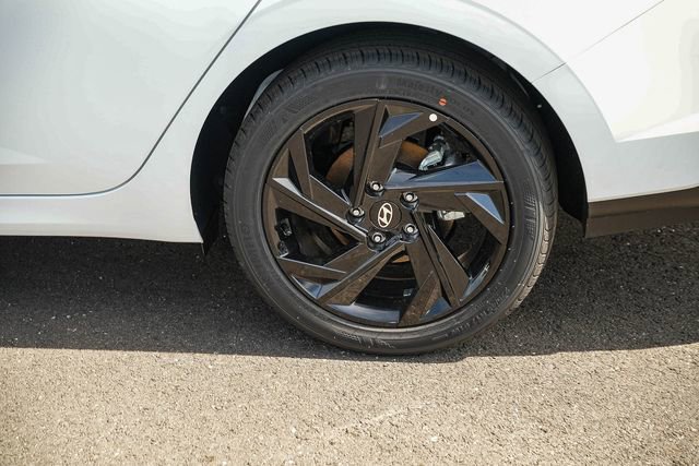New 2026 Hyundai Elantra Sport FWD image 12