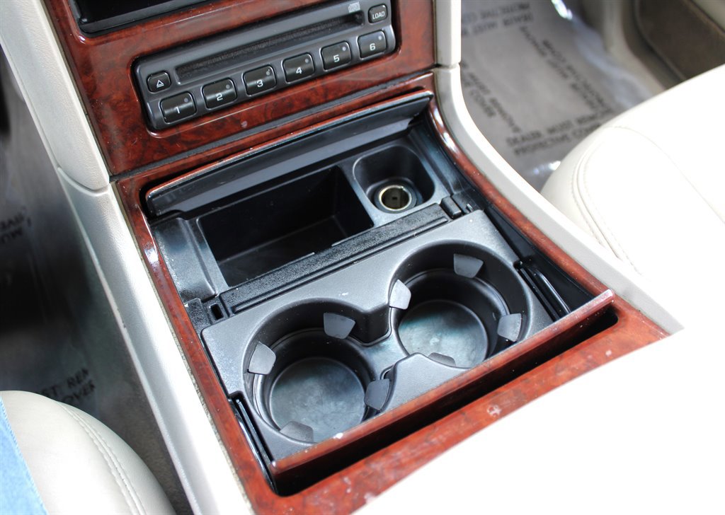 Used 2006 Cadillac Escalade EXT image 37