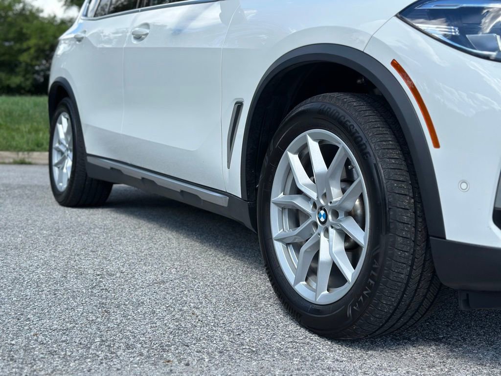 Used 2023 BMW X5 xDrive40i w/ Premium Package image 11