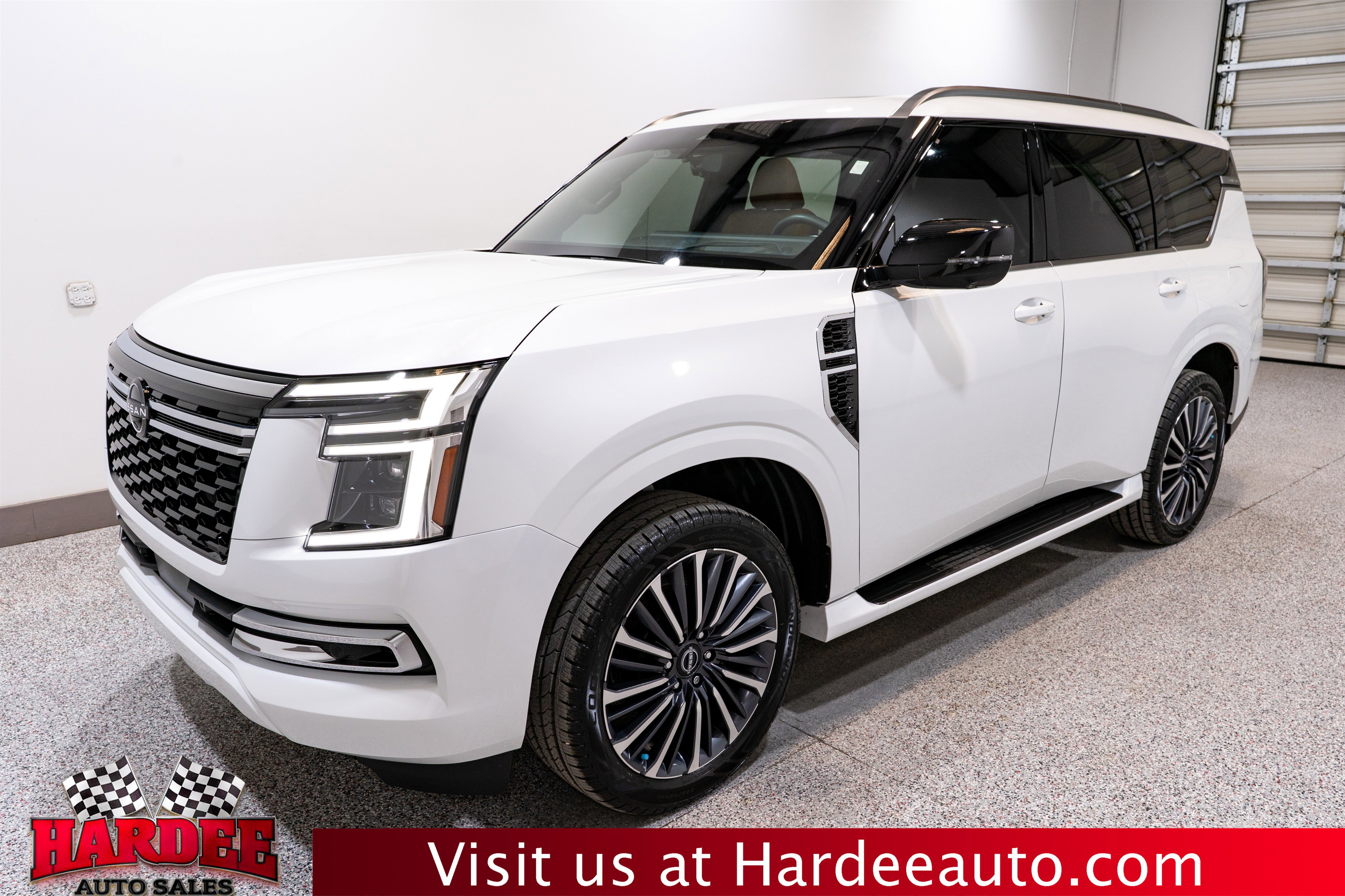 Used 2025 Nissan Armada Platinum Reserve AWD/4WD image 2