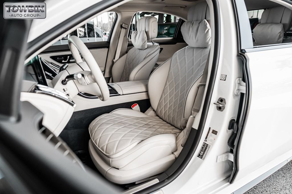 Used 2025 Mercedes-Benz S 580e 4MATIC Sedan image 10