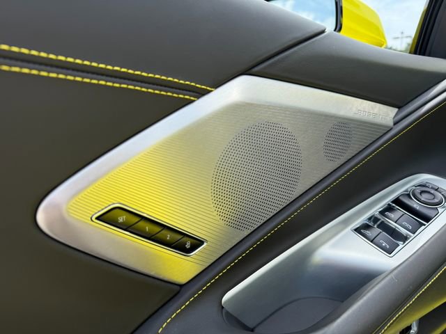 Used 2021 Chevrolet Corvette Stingray w/ Z51 Performance Package image 20