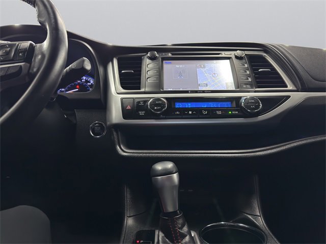 Used 2019 Toyota Highlander SE image 33