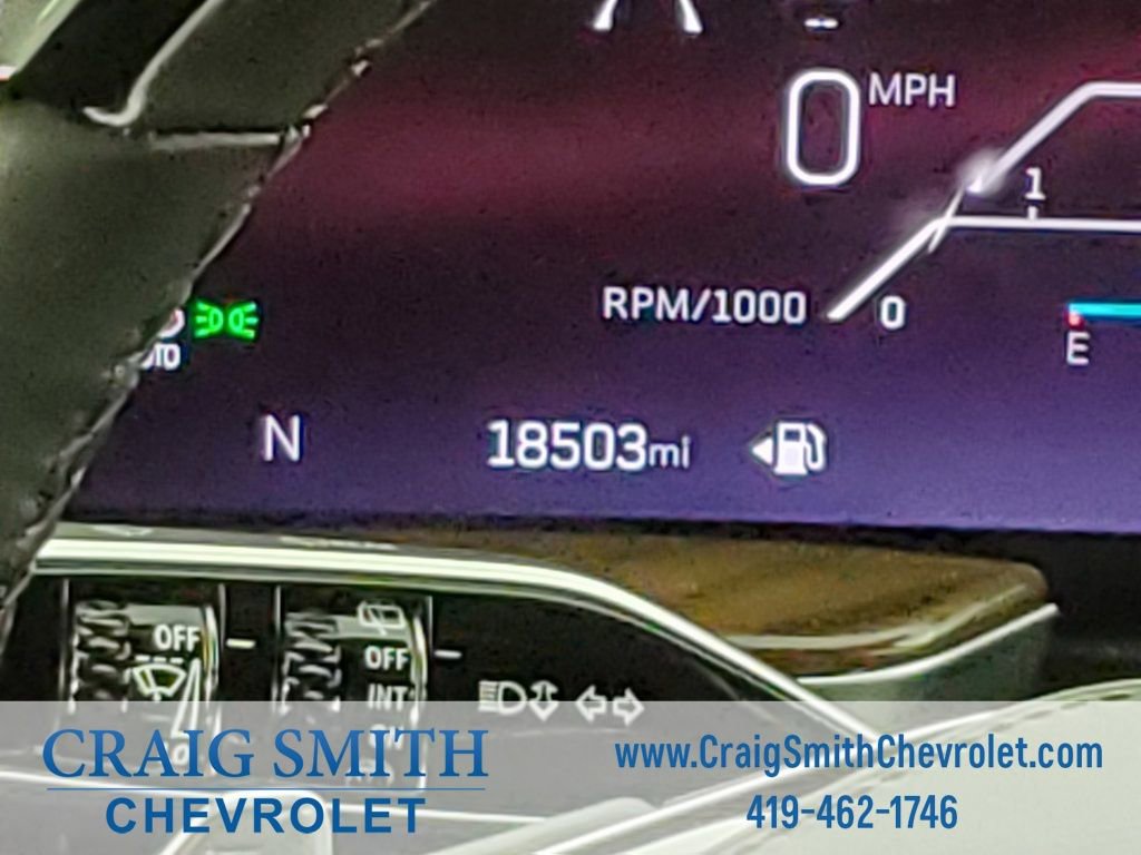 Used 2025 Cadillac Escalade Sport Platinum w/ LPO, ONYX Package image 14