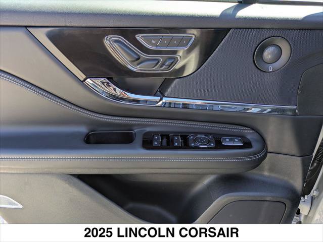 Used 2025 Lincoln Corsair Grand Touring w/ Equipment Group 302A AWD/4WD image 10