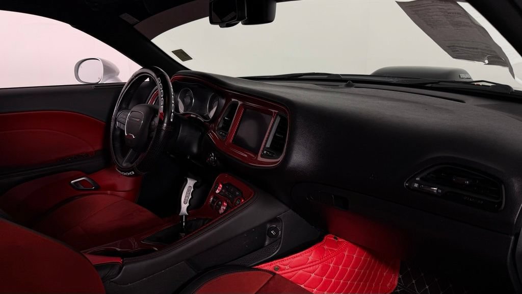 Used 2018 Dodge Challenger R/T Plus RWD image 25