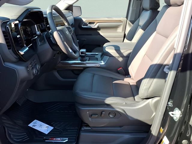 New 2026 Chevrolet Silverado 1500 RST w/ RST All Star Premium Package AWD/4WD image 14