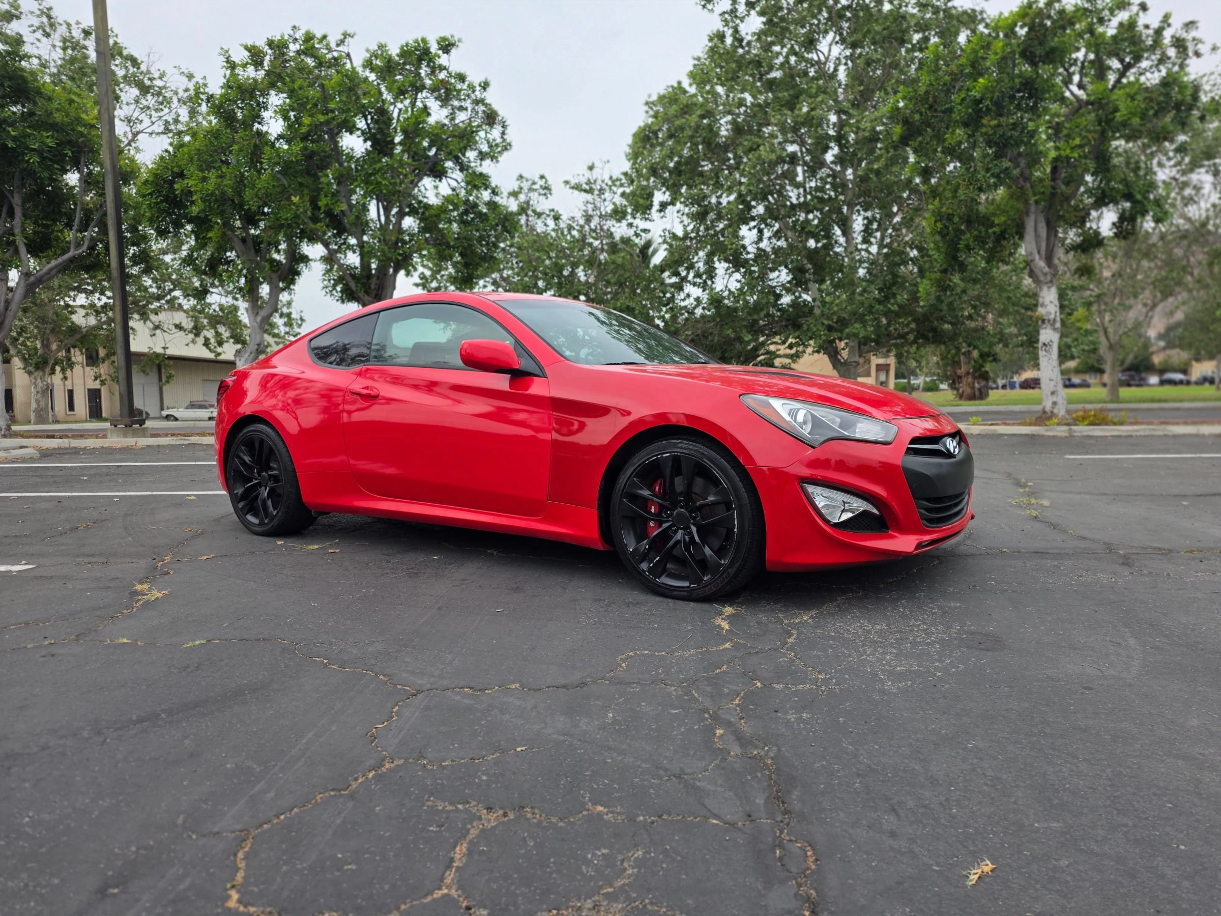 Used 2013 Hyundai Genesis 3.8 RWD image 5