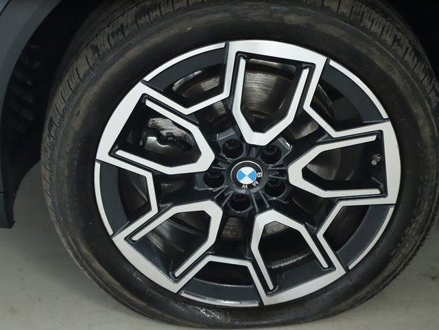 Certified 2025 BMW X2 xDrive28i w/ Premium Package image 39