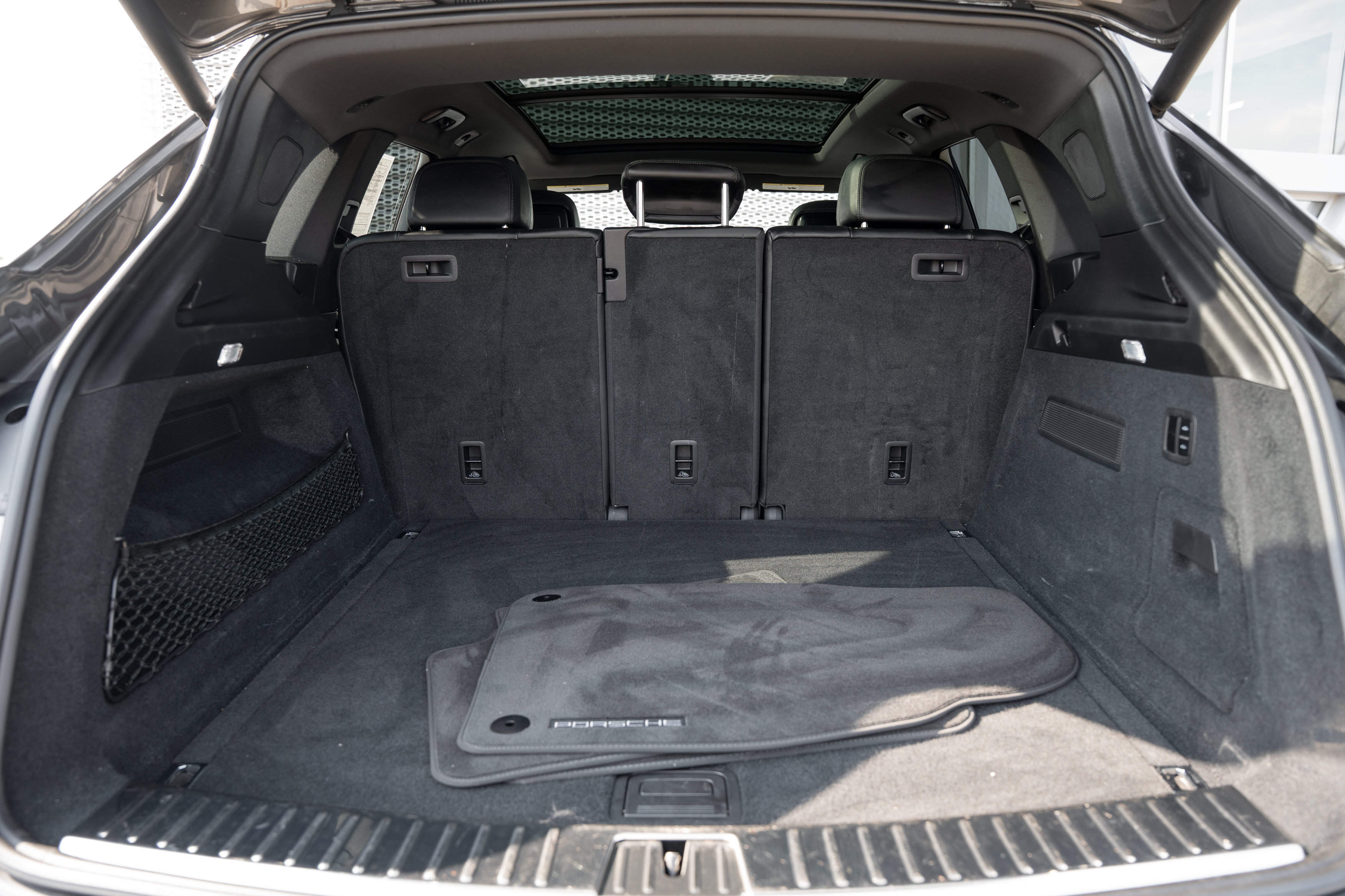 Used 2019 Porsche Cayenne S AWD/4WD image 25