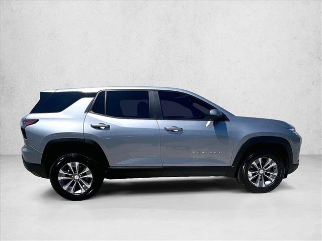 Used 2025 Chevrolet Equinox LT w/ Safety and Technology Package FWD image 5