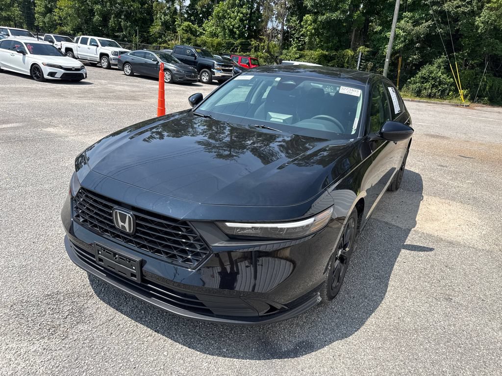 Used 2025 Honda Accord SE image 4