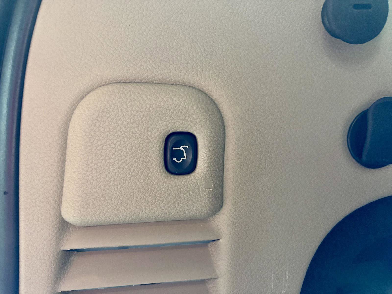 Used 2017 Jeep Grand Cherokee Limited image 20