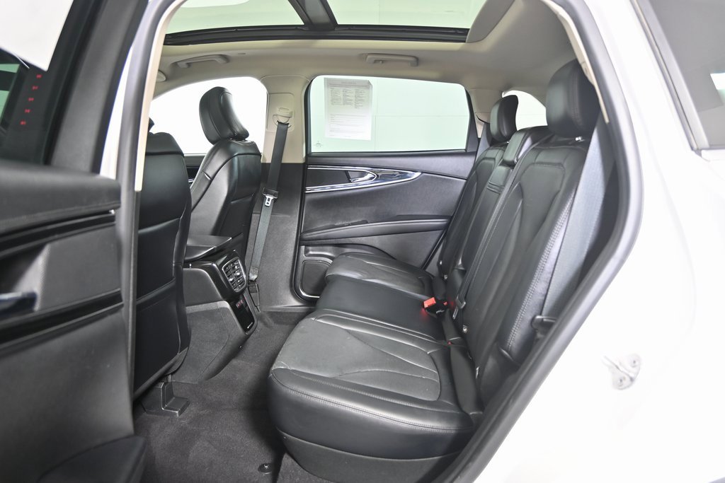 Used 2022 Lincoln Nautilus Reserve w/ Cargo Utility Package image 18