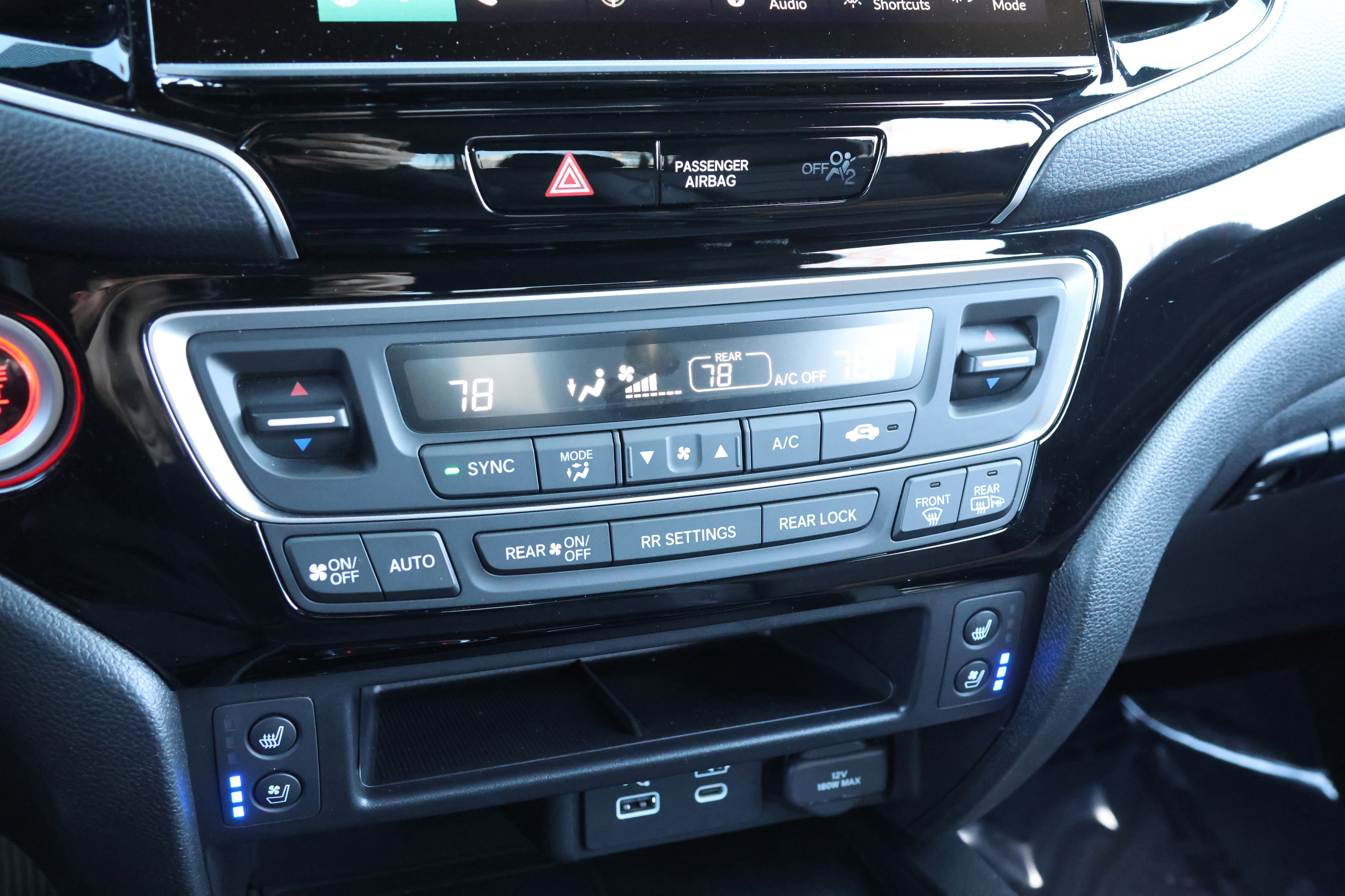 Used 2025 Honda Ridgeline Black Edition image 27