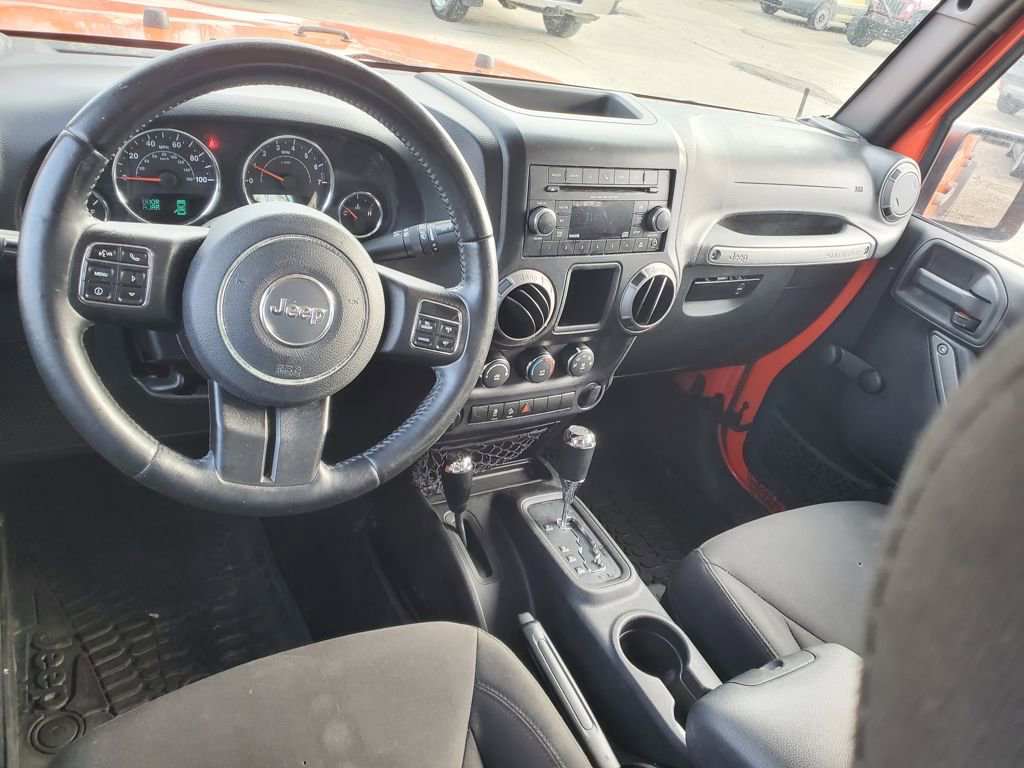 Used 2015 Jeep Wrangler Unlimited Sport w/ Connectivity Group image 7