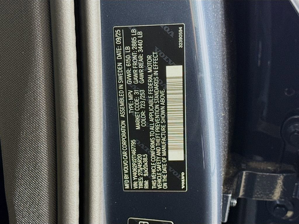 New 2026 Volvo XC90 B6 Core w/ Protection Package image 31