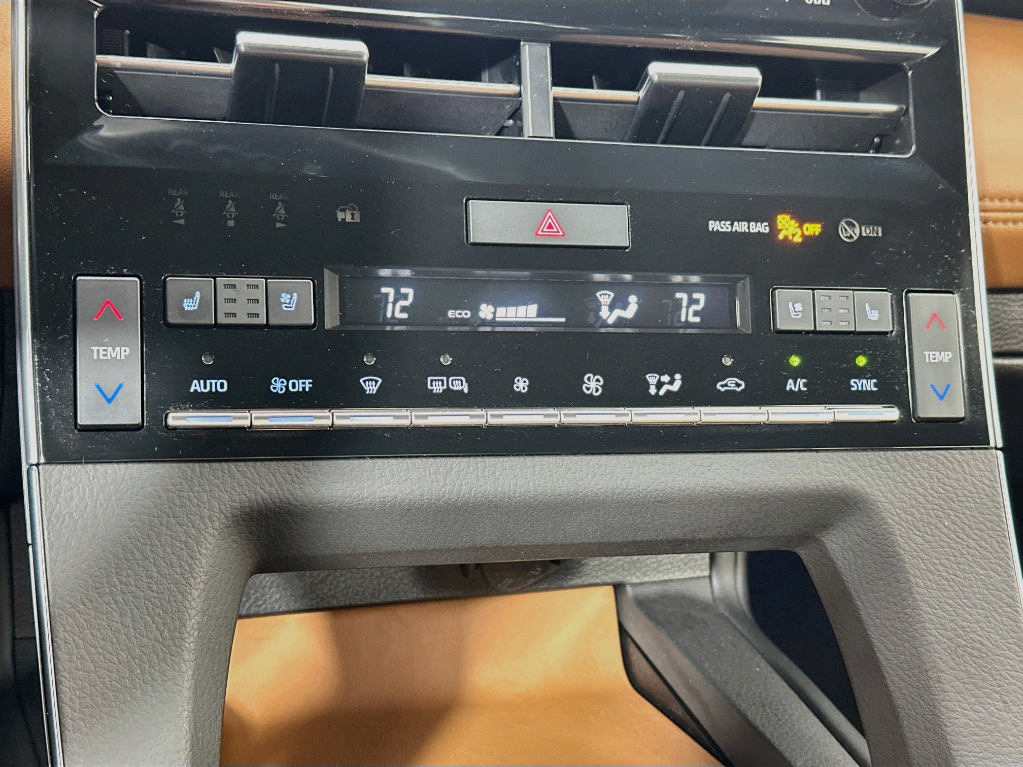 Certified 2022 Toyota Avalon Touring w/ Advanced Safety Package FWD image 16