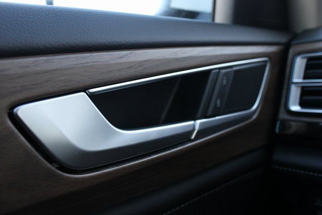 New 2026 Volkswagen Atlas SE image 6