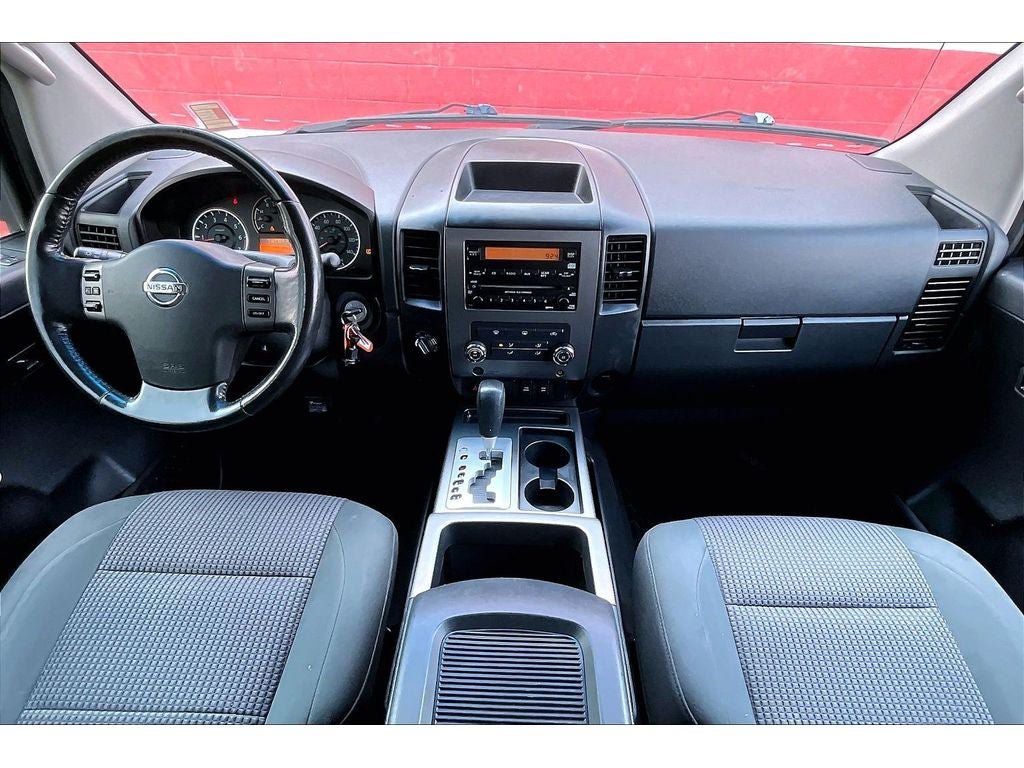 Used 2010 Nissan Titan SE w/ SE Value Truck Pkg AWD/4WD image 16