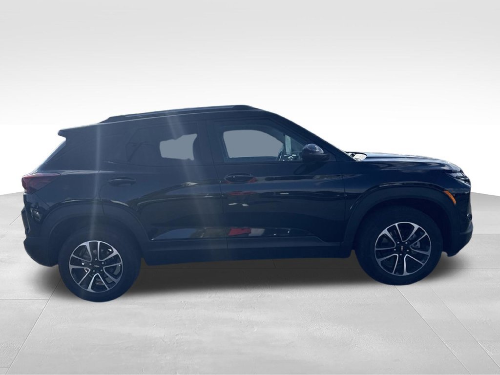 Used 2026 Chevrolet TrailBlazer LT AWD/4WD image 4