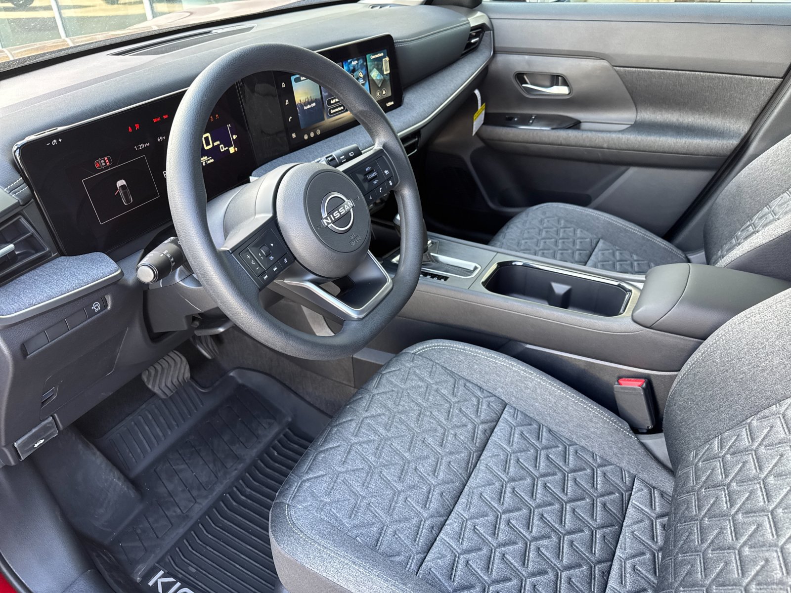 New 2026 Nissan Kicks SV w/ Cold Weather Package FWD image 10