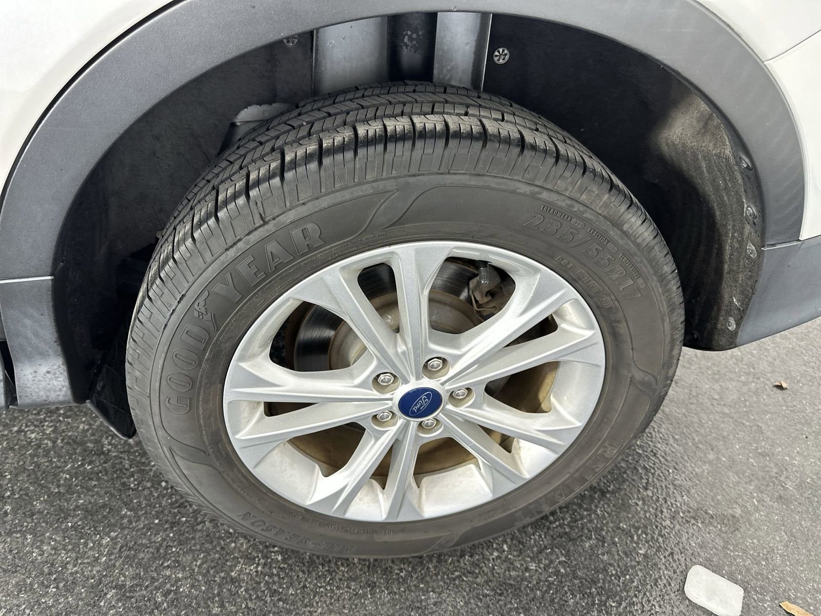 Used 2019 Ford Escape SEL image 14