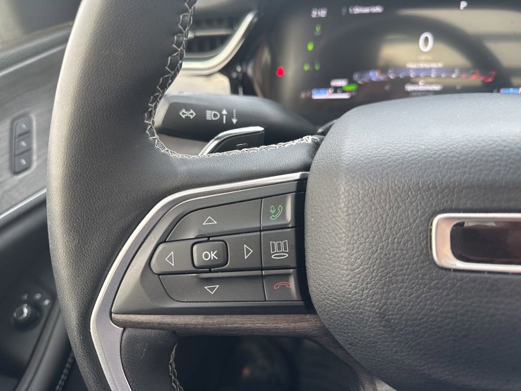 Used 2023 Jeep Grand Cherokee 4WD 4xe image 20