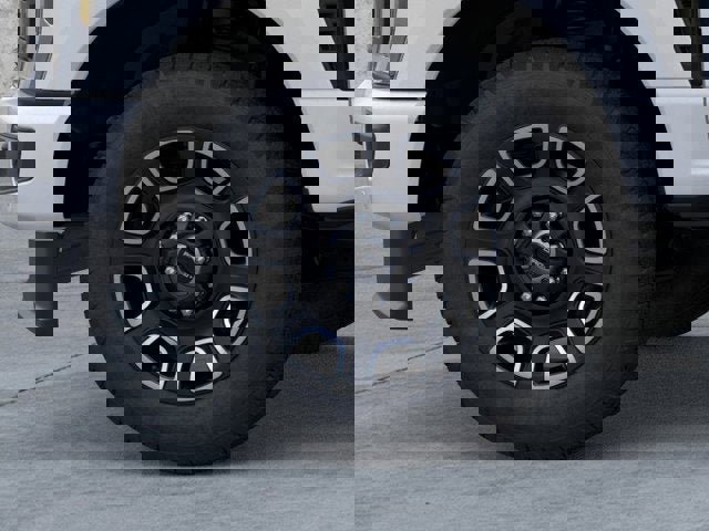 New 2025 Ford F250 Platinum w/ FX4 Off-Road Package image 19