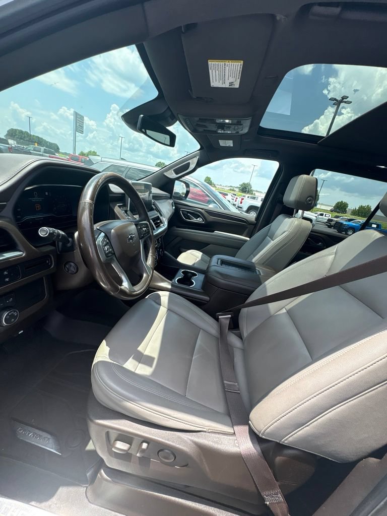 Used 2023 Chevrolet Tahoe Z71 w/ Luxury Package AWD/4WD image 13