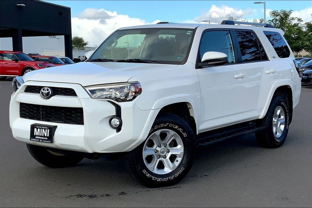 Used 2019 Toyota 4Runner SR5 image 2