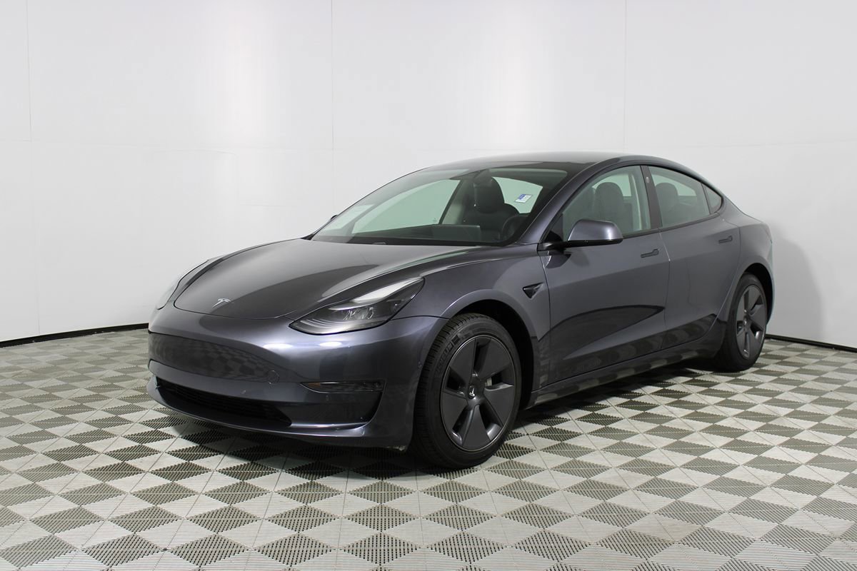 Used 2021 Tesla Model 3 Standard Range Plus image 25